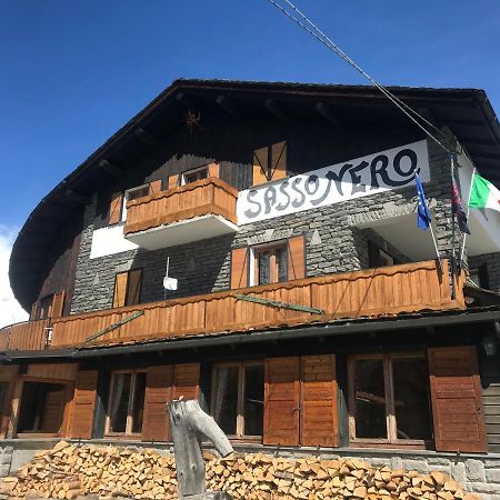 Sasso Nero Hotel Chiesa in Valmalenco Exterior photo