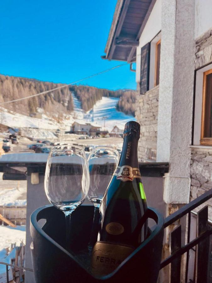 Sasso Nero Hotel Chiesa in Valmalenco Exterior photo