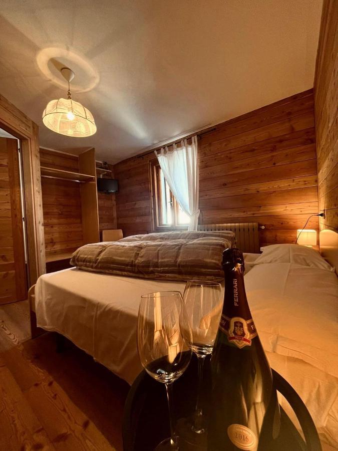 Sasso Nero Hotel Chiesa in Valmalenco Exterior photo
