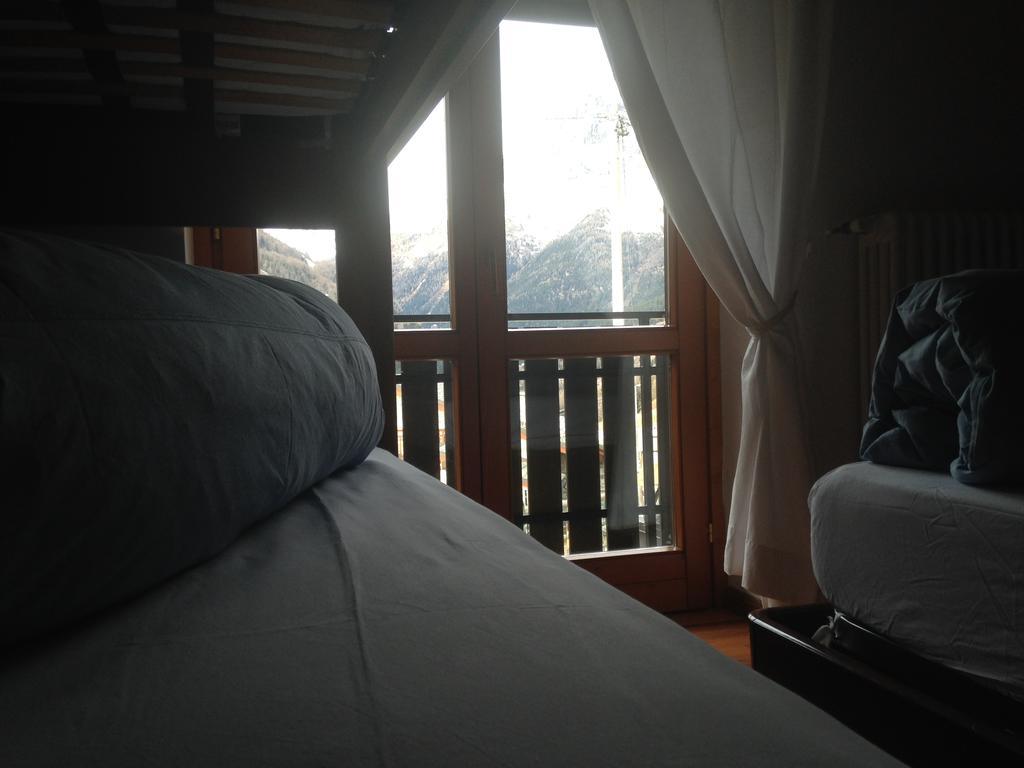 Sasso Nero Hotel Chiesa in Valmalenco Exterior photo